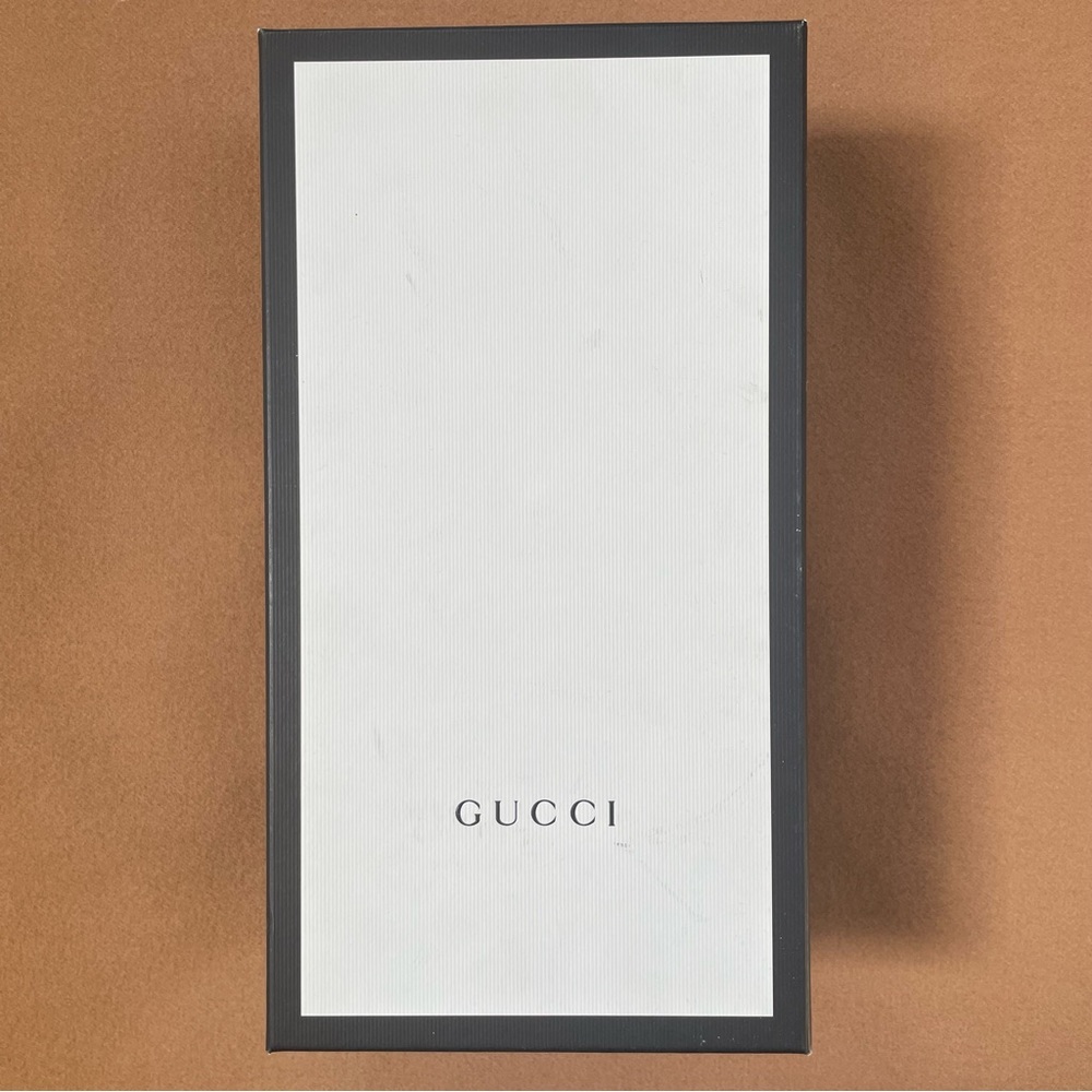GUCCI Willow Pearl Thong Sandals - Picture 14 of 14